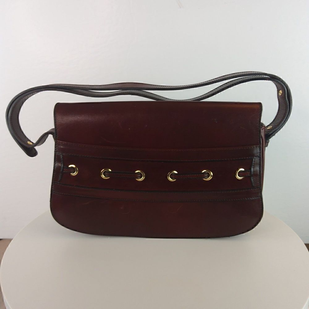 Vintage made in Italy leather burgundy shoulder bag with adjustable straps
